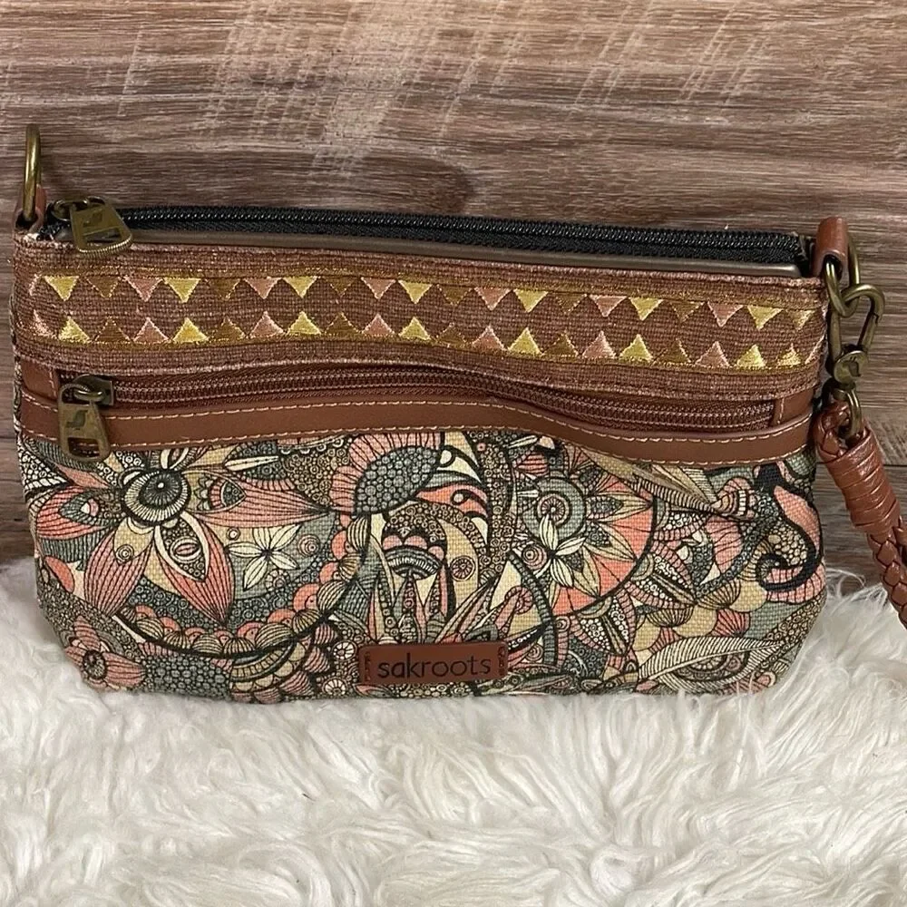 SAKROOTS Floral Wristlet Purse Handbag Braided Strap 10” W x 6 1/2”L